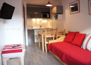 Résidence Boedette D - Appartement rénové · Départ et retour skis aux pieds · Balcon MAE-1214